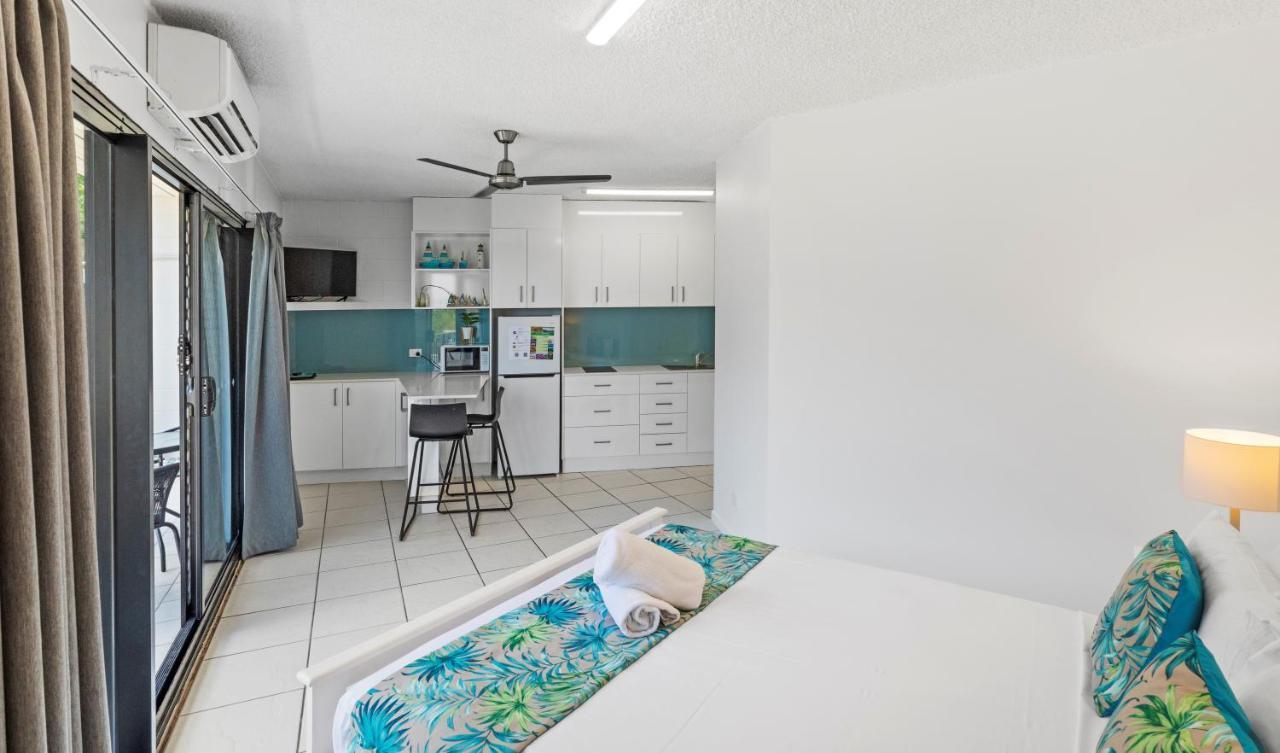 Whitsunday Waterfront Apartments Эйрли-Бич Экстерьер фото