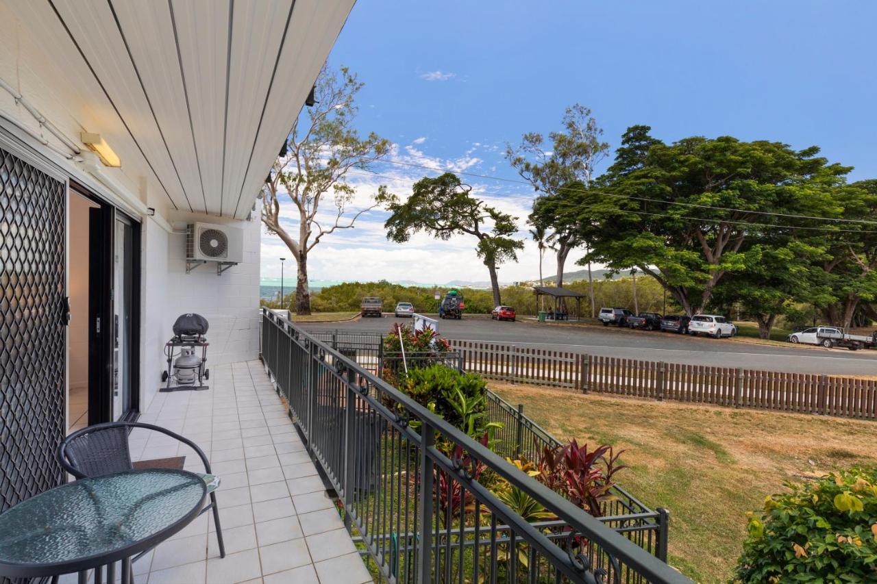 Whitsunday Waterfront Apartments Эйрли-Бич Экстерьер фото