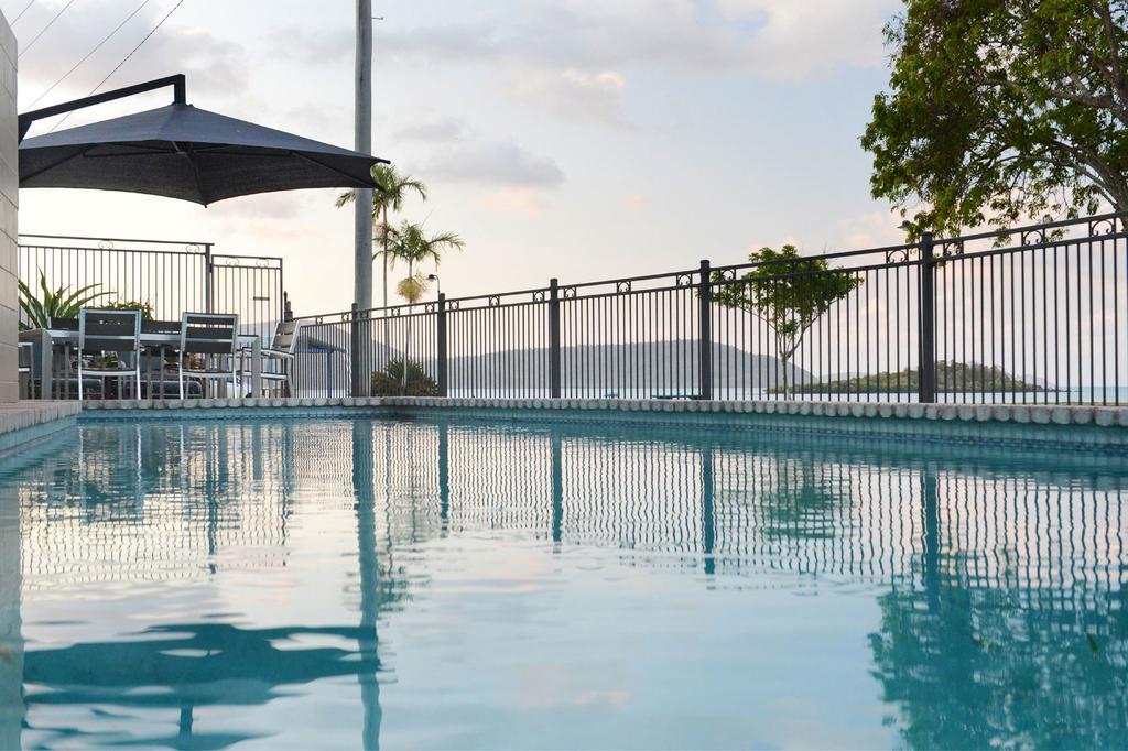 Whitsunday Waterfront Apartments Эйрли-Бич Экстерьер фото